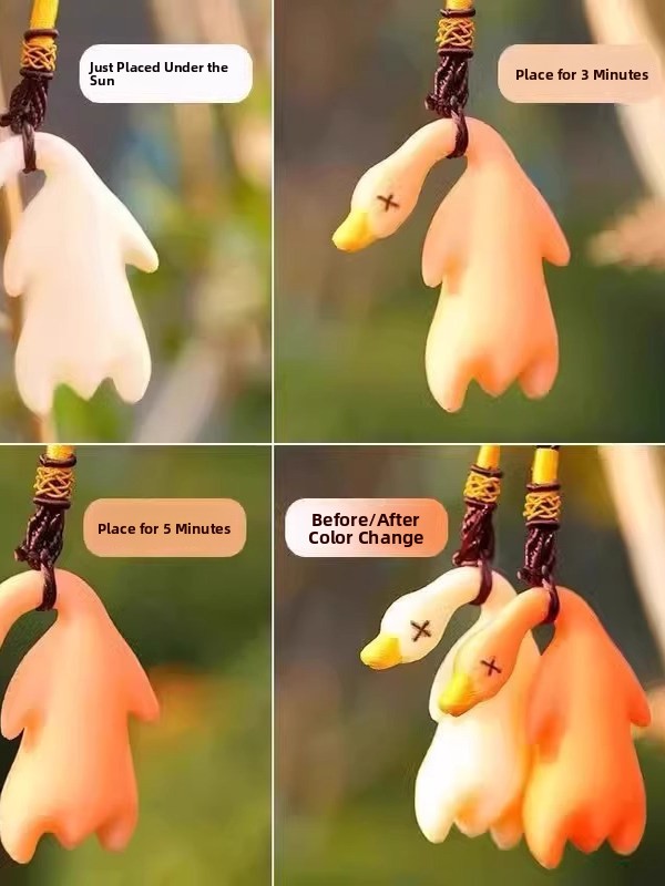 ブラックテックUV反応ローストダックキーホルダー、色が変わる - Tech Keychain Accessories のレビューと価格