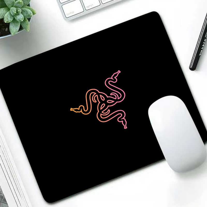 Razer 高級マウスパッド アニメ ゲーマー デスクマット - Tech Gaming Accessories のレビューと価格